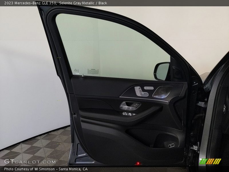 Door Panel of 2023 GLE 350