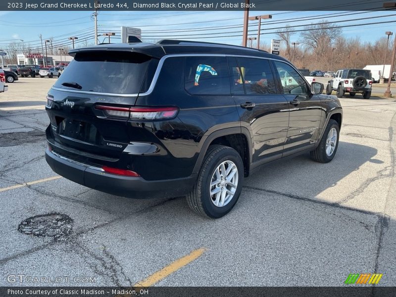 Diamond Black Crystal Pearl / Global Black 2023 Jeep Grand Cherokee L Laredo 4x4