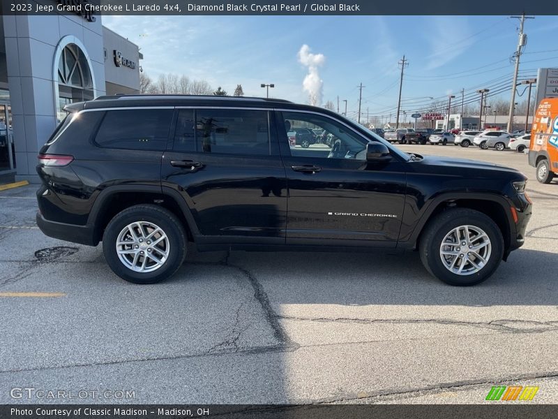 Diamond Black Crystal Pearl / Global Black 2023 Jeep Grand Cherokee L Laredo 4x4