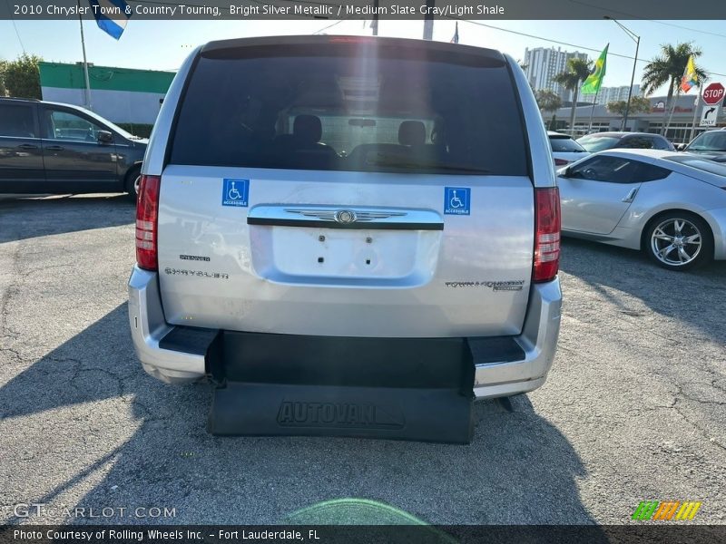 Bright Silver Metallic / Medium Slate Gray/Light Shale 2010 Chrysler Town & Country Touring