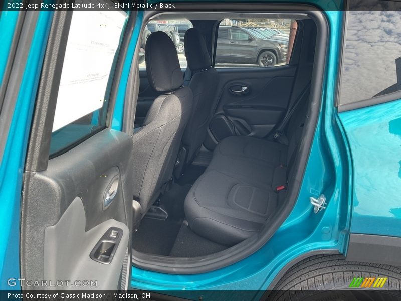 Bikini Metallic / Black 2022 Jeep Renegade Latitude 4x4