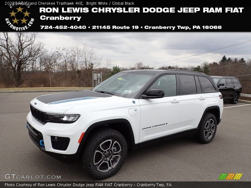 Bright White / Global Black 2023 Jeep Grand Cherokee Trailhawk 4XE