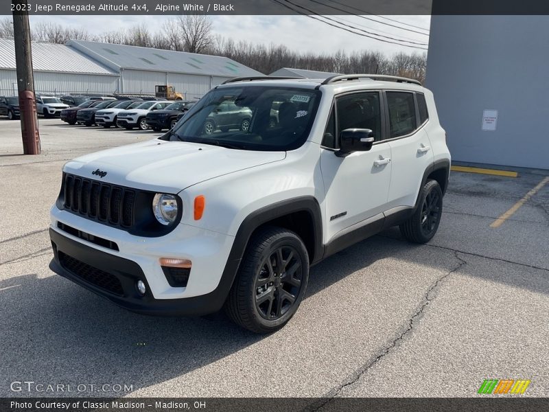 Alpine White / Black 2023 Jeep Renegade Altitude 4x4