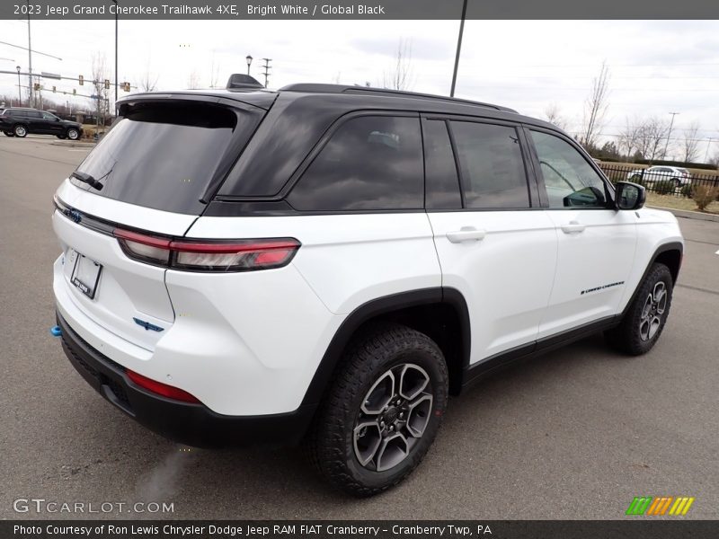 Bright White / Global Black 2023 Jeep Grand Cherokee Trailhawk 4XE