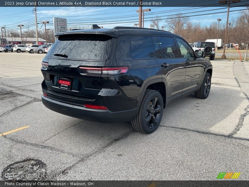 Diamond Black Crystal Pearl / Global Black 2023 Jeep Grand Cherokee L Altitude 4x4