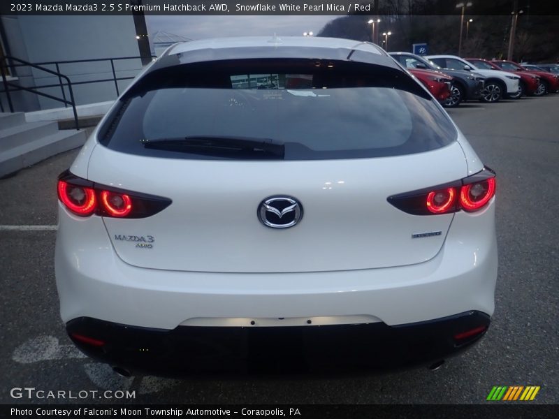 Snowflake White Pearl Mica / Red 2023 Mazda Mazda3 2.5 S Premium Hatchback AWD