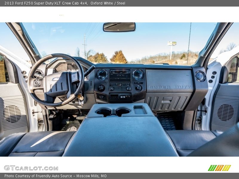 Oxford White / Steel 2013 Ford F250 Super Duty XLT Crew Cab 4x4