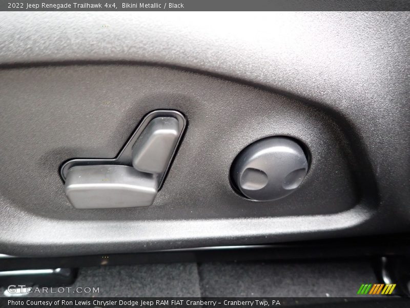 Bikini Metallic / Black 2022 Jeep Renegade Trailhawk 4x4