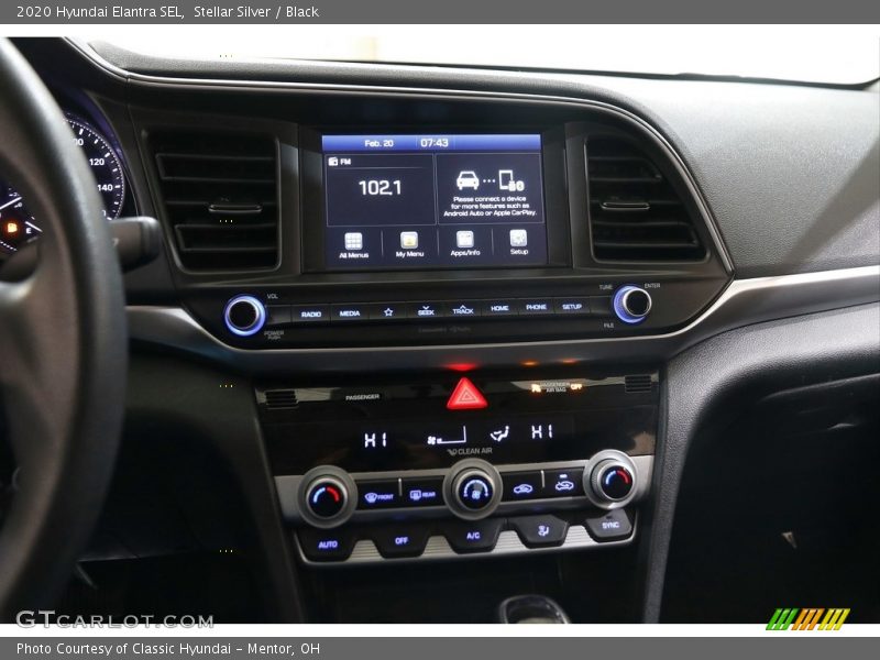 Stellar Silver / Black 2020 Hyundai Elantra SEL