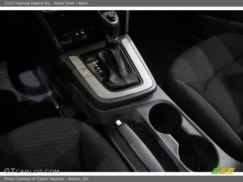 Stellar Silver / Black 2020 Hyundai Elantra SEL