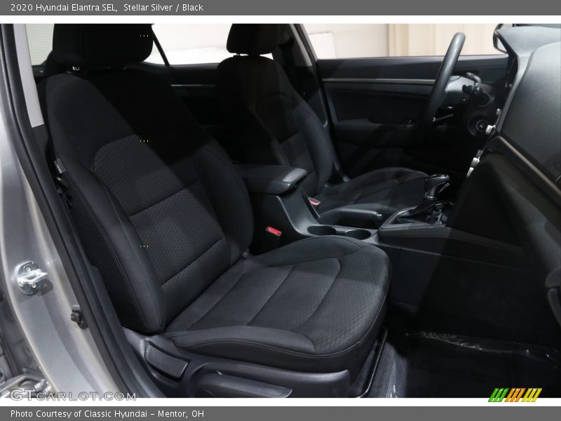 Stellar Silver / Black 2020 Hyundai Elantra SEL