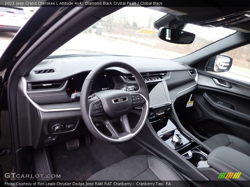 Diamond Black Crystal Pearl / Global Black 2023 Jeep Grand Cherokee L Altitude 4x4