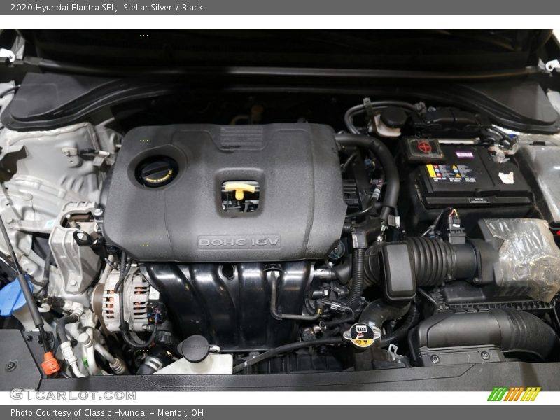 Stellar Silver / Black 2020 Hyundai Elantra SEL