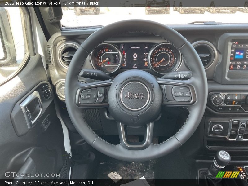 Bright White / Black 2023 Jeep Gladiator Willys 4x4