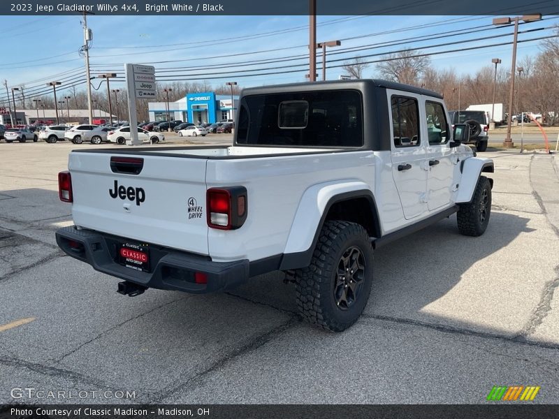 Bright White / Black 2023 Jeep Gladiator Willys 4x4
