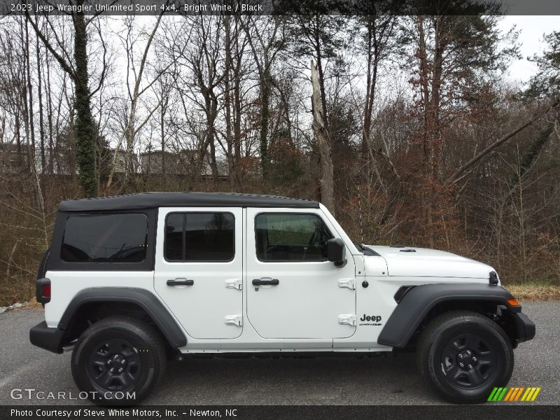 Bright White / Black 2023 Jeep Wrangler Unlimited Sport 4x4