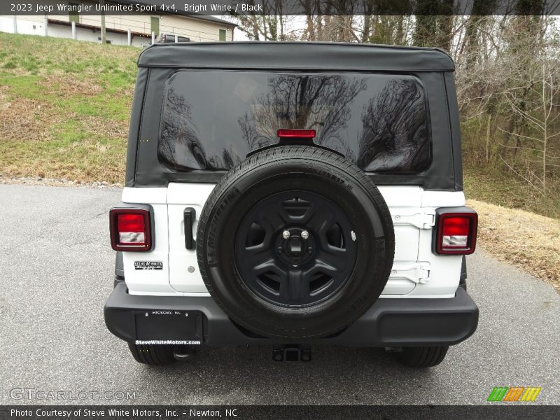 Bright White / Black 2023 Jeep Wrangler Unlimited Sport 4x4
