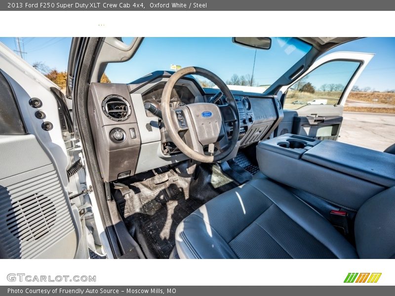Oxford White / Steel 2013 Ford F250 Super Duty XLT Crew Cab 4x4