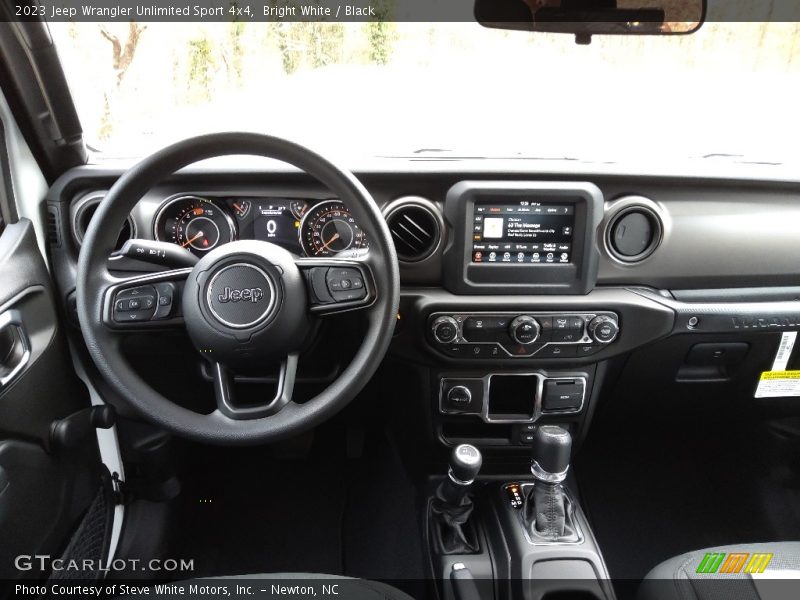 Bright White / Black 2023 Jeep Wrangler Unlimited Sport 4x4