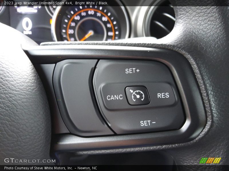 Bright White / Black 2023 Jeep Wrangler Unlimited Sport 4x4