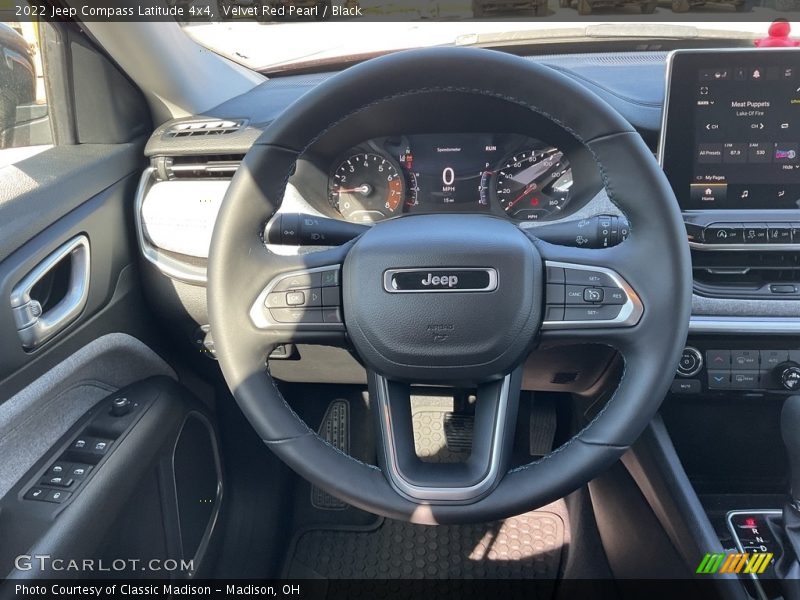 Velvet Red Pearl / Black 2022 Jeep Compass Latitude 4x4