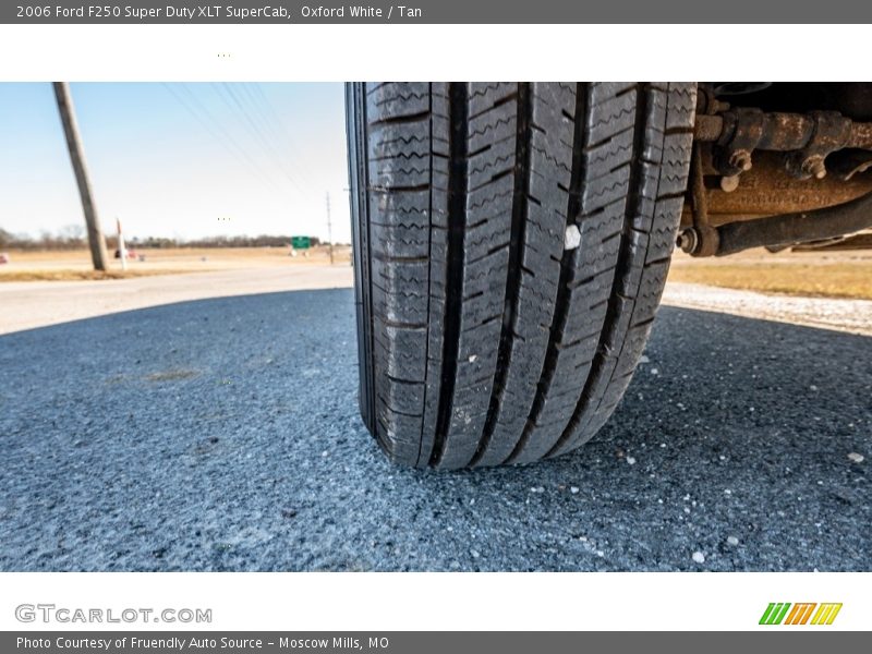Oxford White / Tan 2006 Ford F250 Super Duty XLT SuperCab