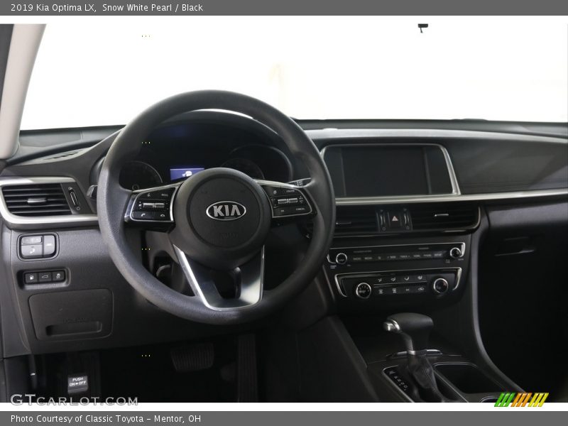 Snow White Pearl / Black 2019 Kia Optima LX