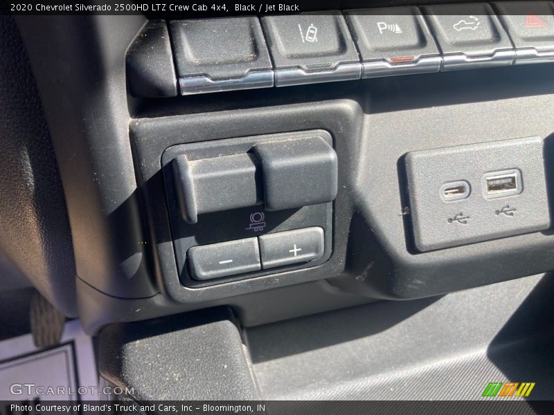 Black / Jet Black 2020 Chevrolet Silverado 2500HD LTZ Crew Cab 4x4