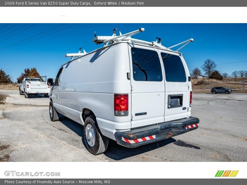 Oxford White / Medium Flint 2009 Ford E Series Van E250 Super Duty Cargo