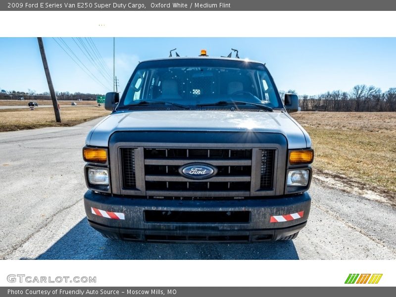 Oxford White / Medium Flint 2009 Ford E Series Van E250 Super Duty Cargo