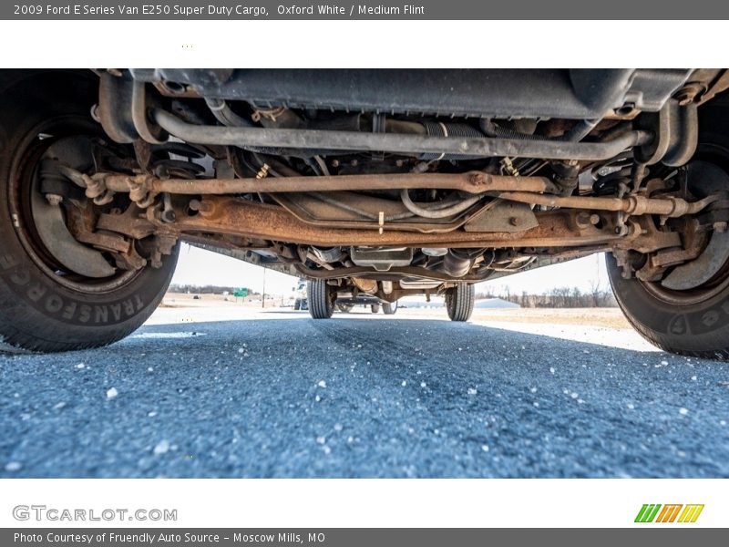 Oxford White / Medium Flint 2009 Ford E Series Van E250 Super Duty Cargo