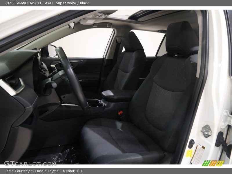 Super White / Black 2020 Toyota RAV4 XLE AWD