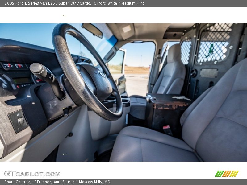 Oxford White / Medium Flint 2009 Ford E Series Van E250 Super Duty Cargo