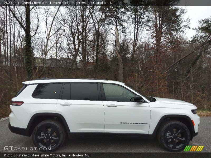 Bright White / Global Black 2023 Jeep Grand Cherokee L Limited 4x4