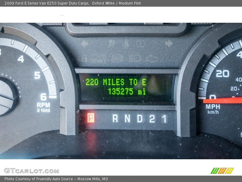 Oxford White / Medium Flint 2009 Ford E Series Van E250 Super Duty Cargo