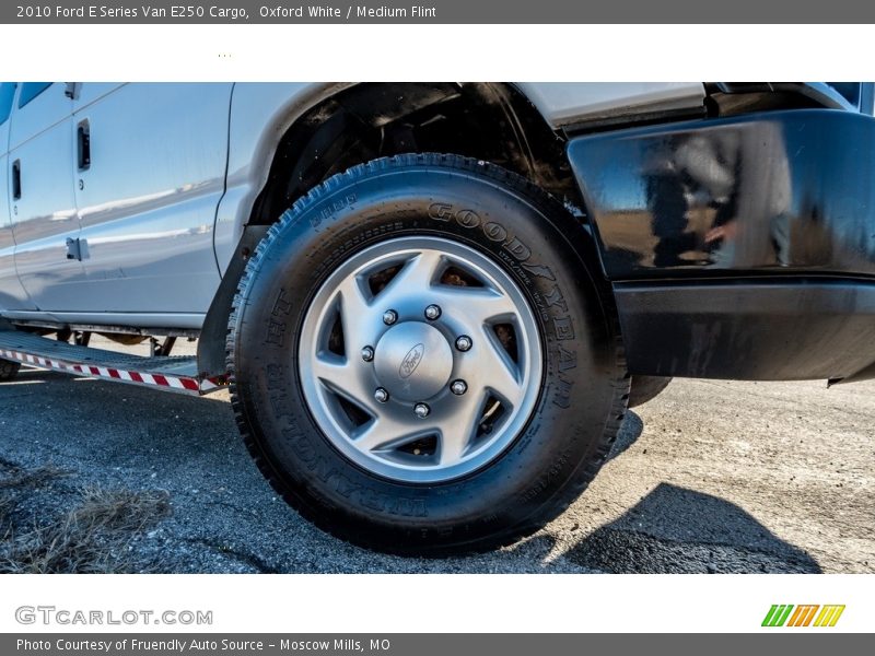 Oxford White / Medium Flint 2010 Ford E Series Van E250 Cargo