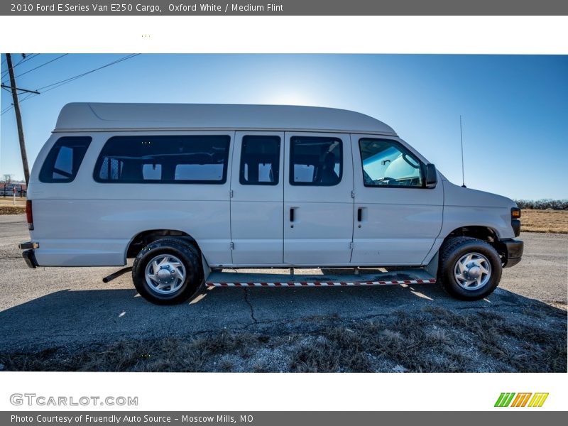 Oxford White / Medium Flint 2010 Ford E Series Van E250 Cargo