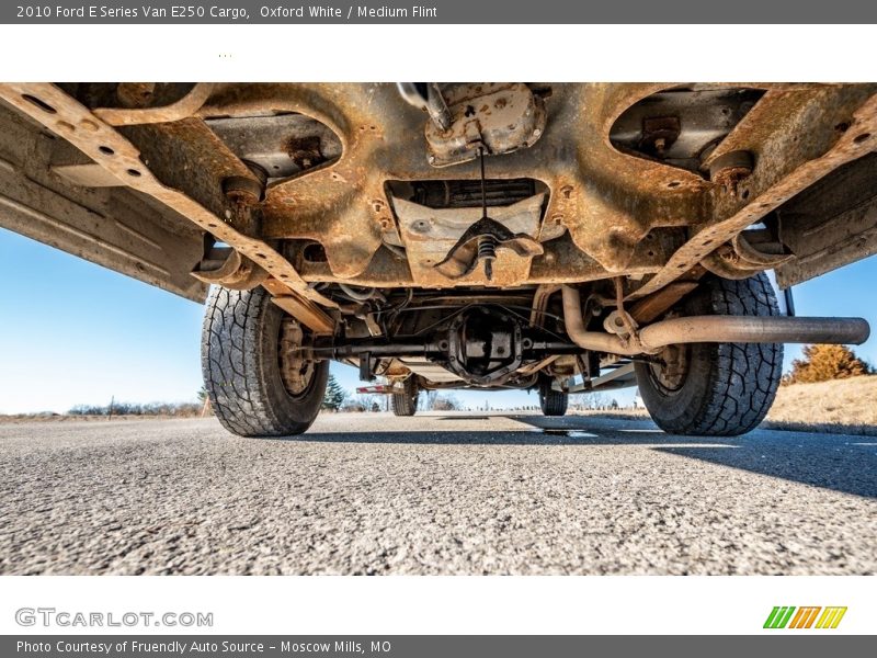 Oxford White / Medium Flint 2010 Ford E Series Van E250 Cargo