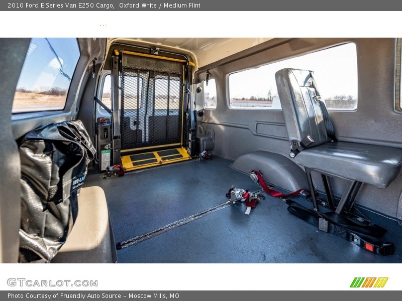 Oxford White / Medium Flint 2010 Ford E Series Van E250 Cargo