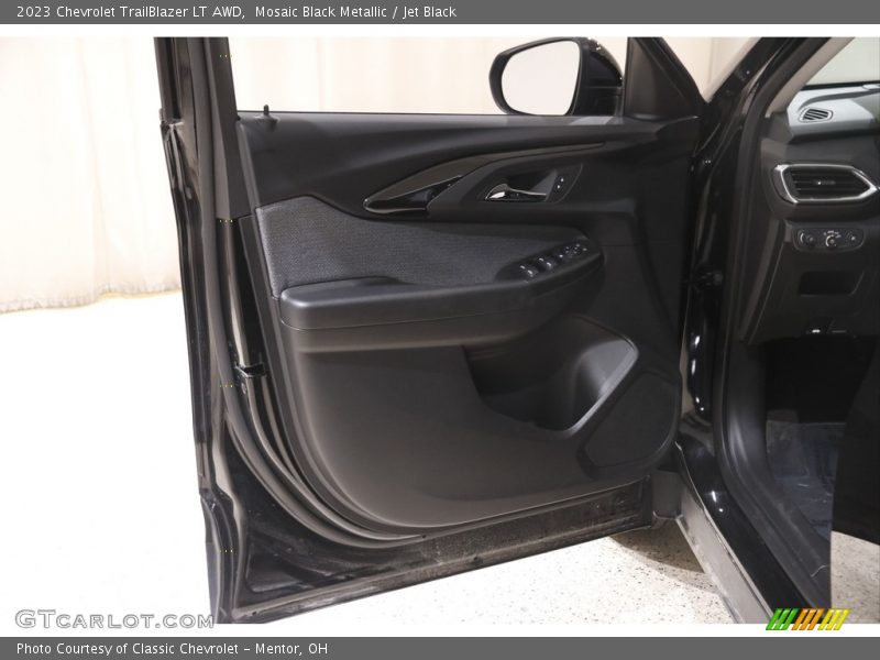 Mosaic Black Metallic / Jet Black 2023 Chevrolet TrailBlazer LT AWD