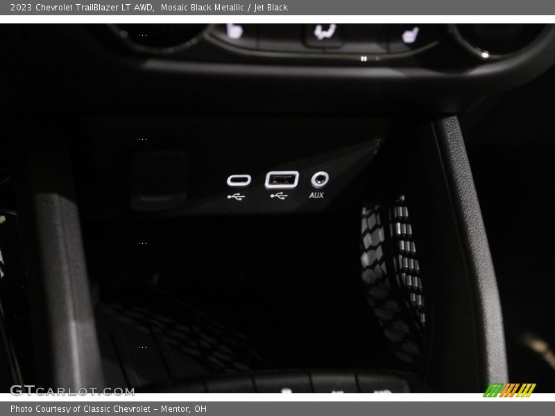 Mosaic Black Metallic / Jet Black 2023 Chevrolet TrailBlazer LT AWD