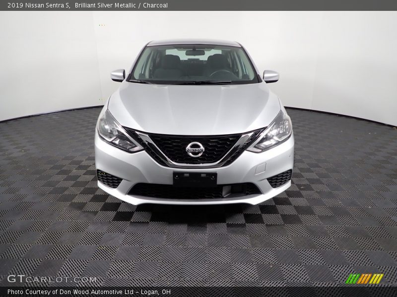 Brilliant Silver Metallic / Charcoal 2019 Nissan Sentra S