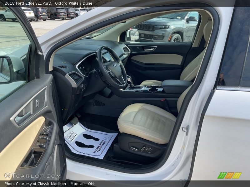 Oxford White / Dune 2018 Ford Edge SEL AWD