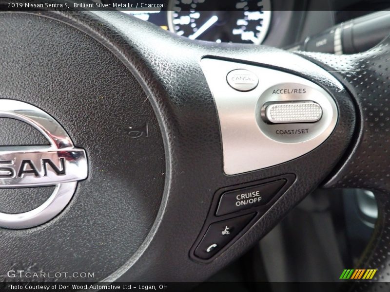 Brilliant Silver Metallic / Charcoal 2019 Nissan Sentra S