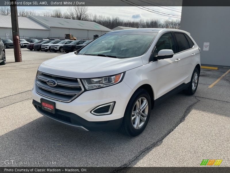 Front 3/4 View of 2018 Edge SEL AWD