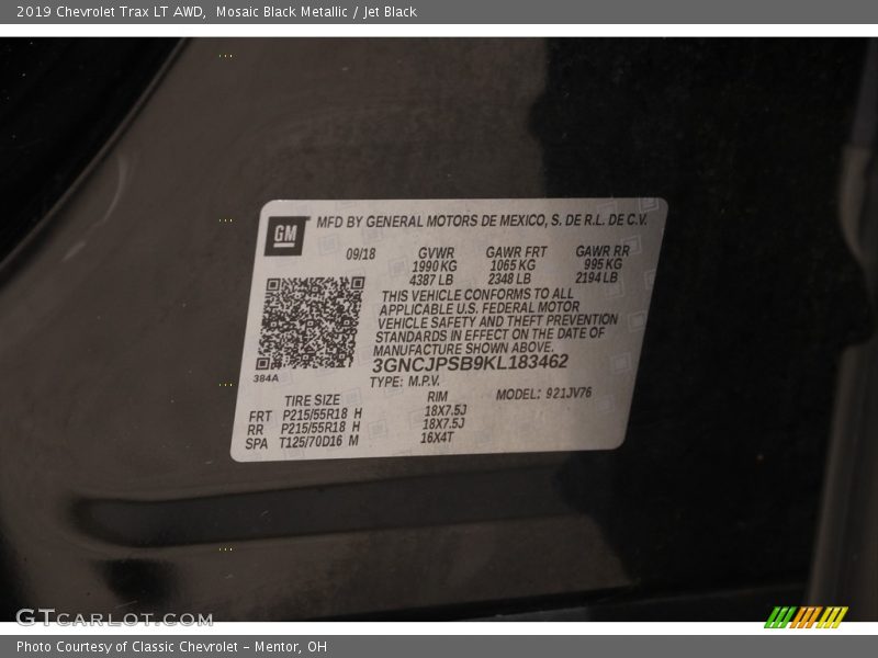 Mosaic Black Metallic / Jet Black 2019 Chevrolet Trax LT AWD