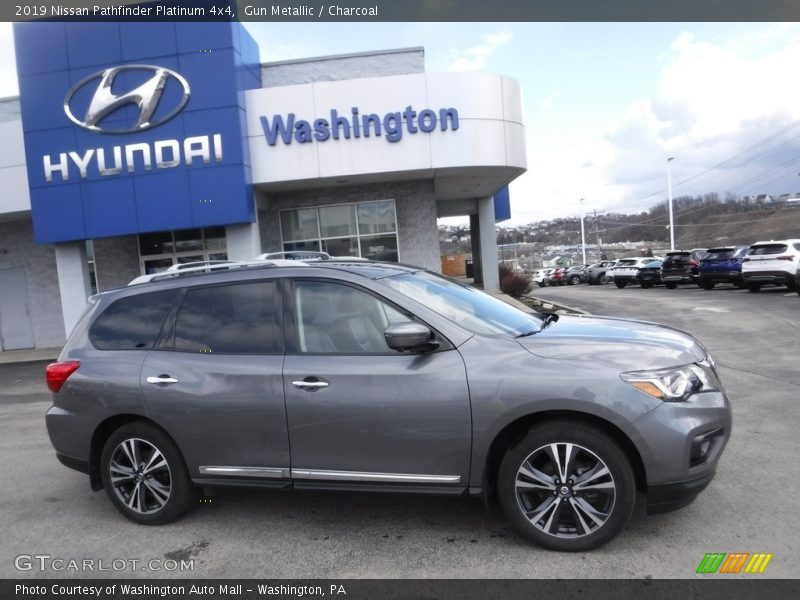 Gun Metallic / Charcoal 2019 Nissan Pathfinder Platinum 4x4