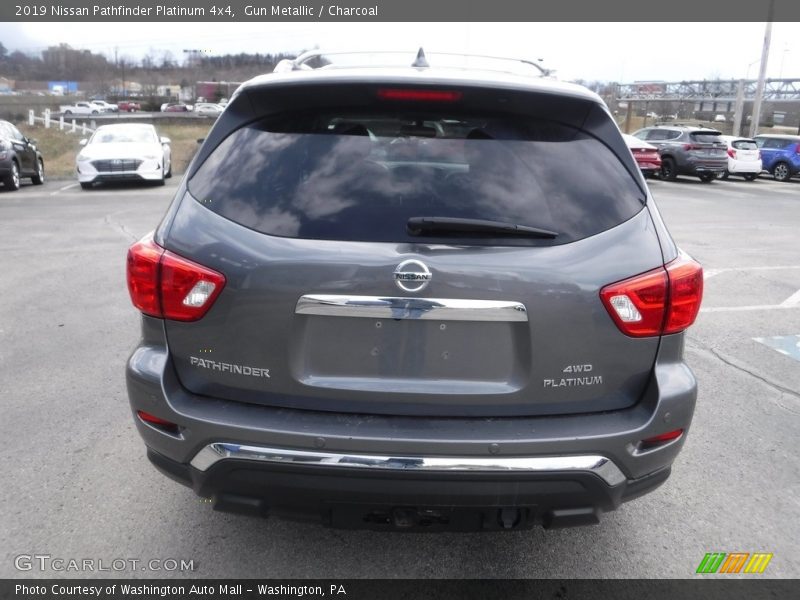 Gun Metallic / Charcoal 2019 Nissan Pathfinder Platinum 4x4