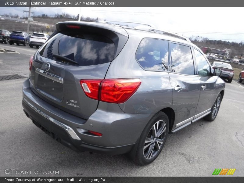 Gun Metallic / Charcoal 2019 Nissan Pathfinder Platinum 4x4