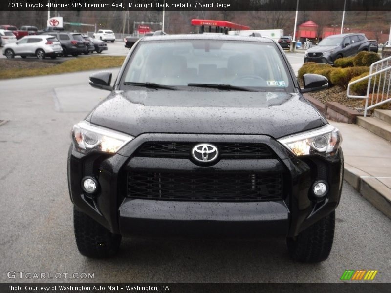 Midnight Black metallic / Sand Beige 2019 Toyota 4Runner SR5 Premium 4x4